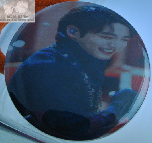 BTS BUTTON PONYTAIL HOLDER JEON JUNGKOOK INKIGAYO LAUGHING SEAMLESS HAIR TIE