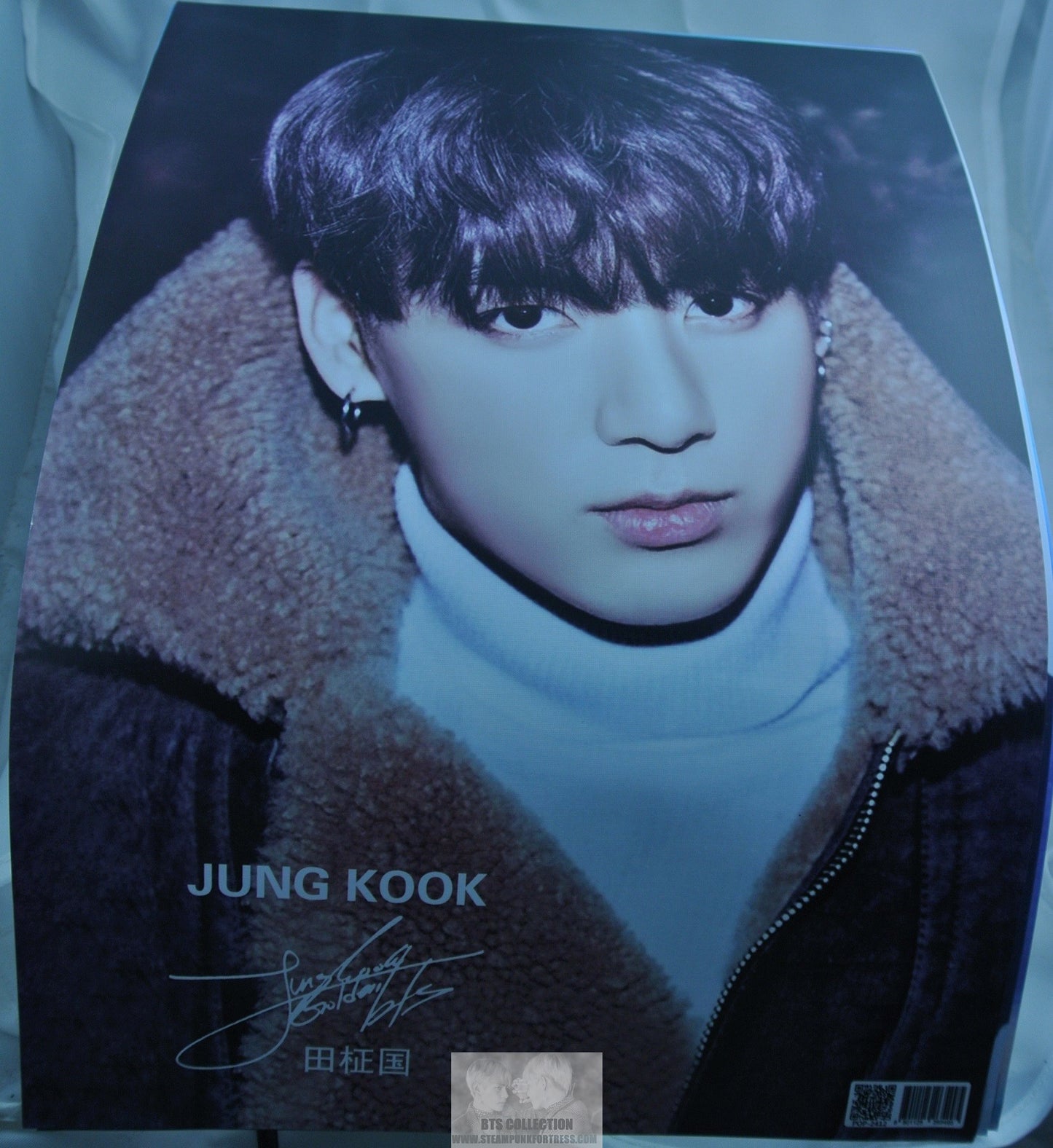 BTS POSTER MINI JEON JUNGKOOK BROWN AVIATOR BOMBER JACKET COAT WHITE TURTLENECK NEW