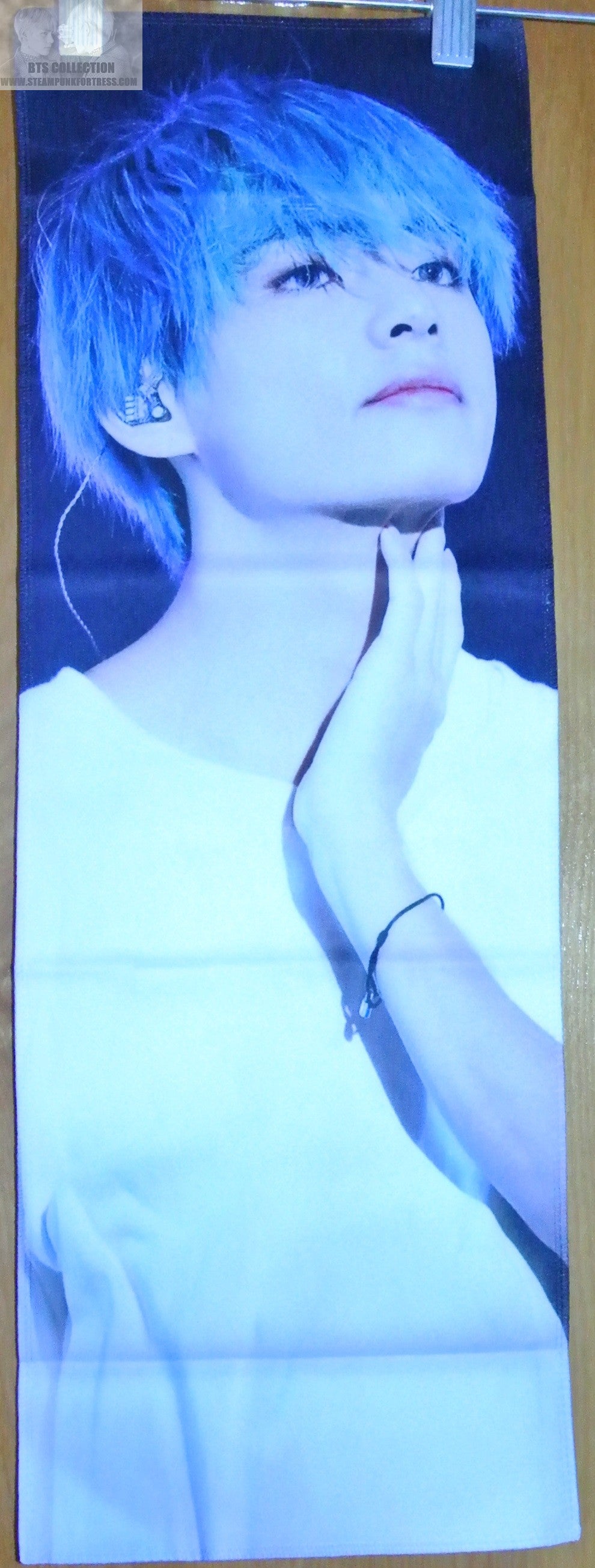 BTS SLOGAN FABRIC V KIM TAEHYUNG TAE-HYUNG BLUE HAIR LOVE YOURSELF FANSITE SLOGAN BANNER LIMITED EDITION