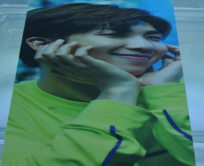 BTS SLOGAN RM KIM NAMJOON YELLOW GREEN SHIRT FANSIGN SMILE LIMITED EDITION BANNER SIGN