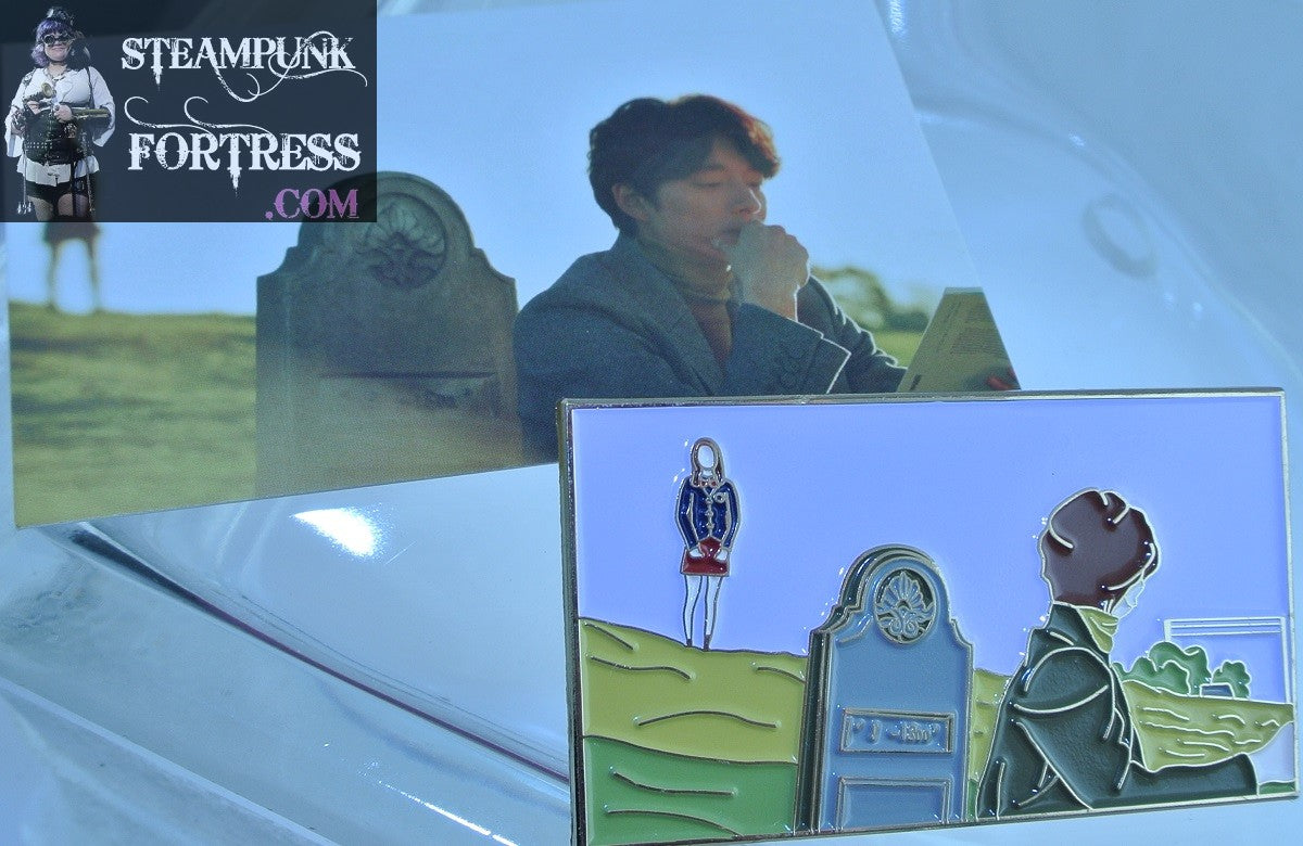 GUARDIAN GREAT LONELY GOD GOBLIN CEMETERY CLOSE ENAMEL PIN GOLD K-DRAMA KOREAN & PHOTOCARD BADGE BUTTON