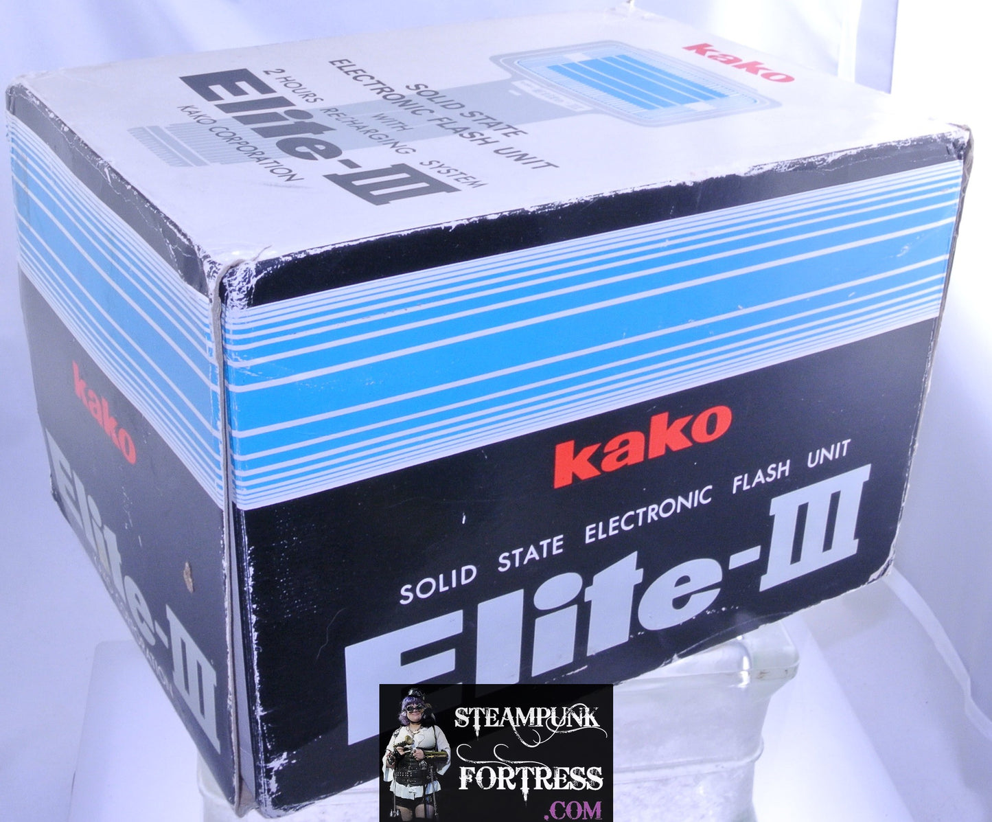 VINTAGE KAKO ELITE 3 SOLID STATE ELECTRONIC FLASH UNIT WITH ACCESSORIES IN BOX