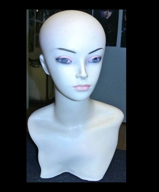 MANNEQUIN HEAD VINTAGE 50S 60S JEWELRY DISPLAY RETAIL CONVENTIONS SHOWS NECKLACE EARRINGS