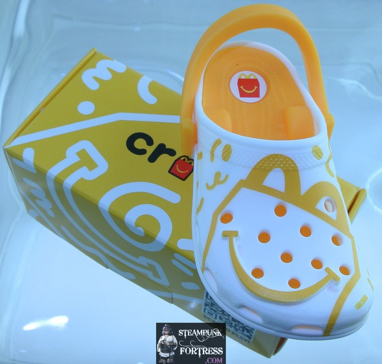 MCDONALDS CROC HAPPY MEAL TOP #8 WHITE FRENCH FRIES KEYCHAIN NEW IN BOX UNOPENED STICKERS