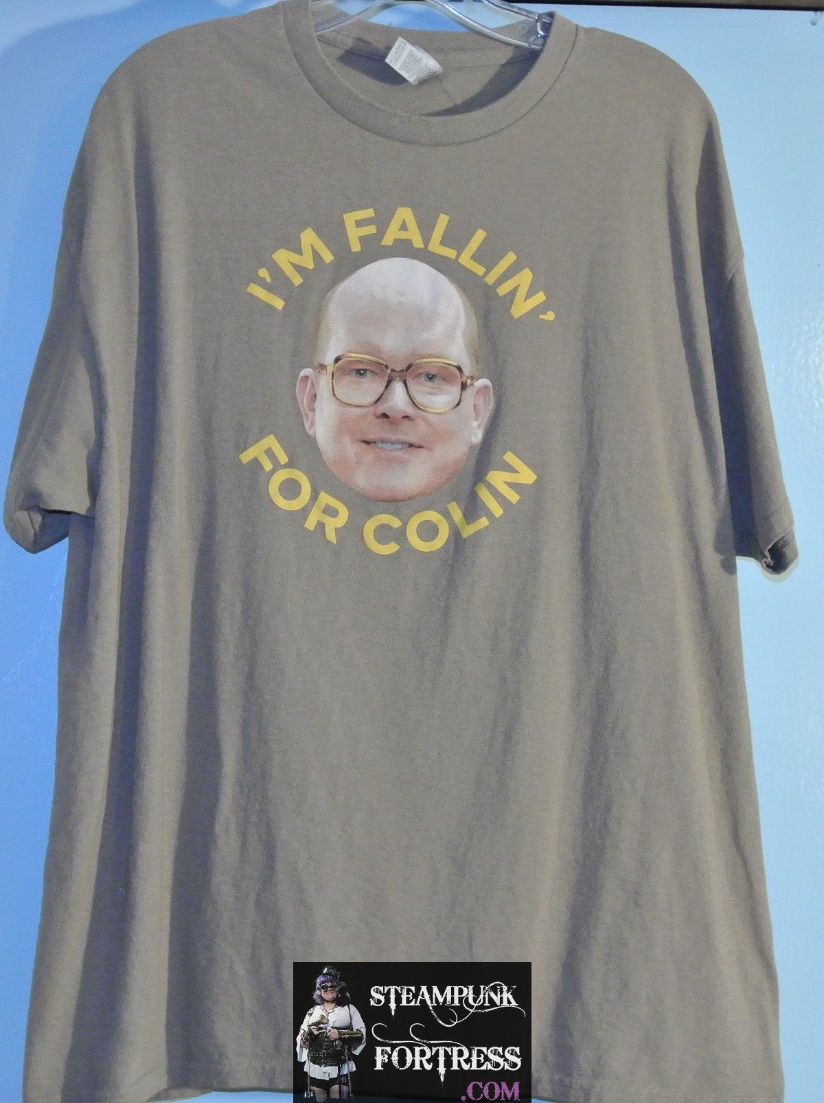 SHIRT SDCC SAN DIEGO COMIC CON WHAT WE DO IN THE SHADOWS I'M FALLIN' FOR COLIN XL EXTRA LARGE 100% COTTON