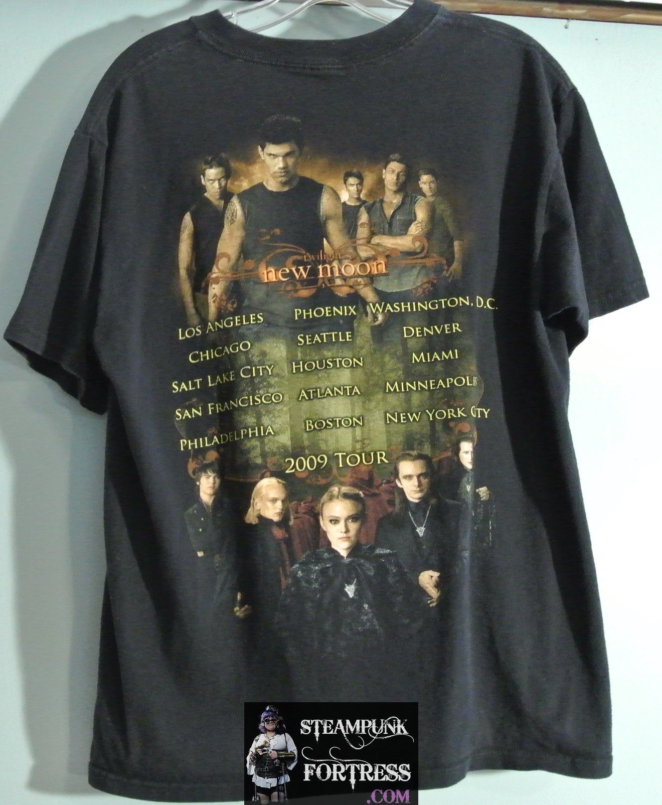 SHIRT TWILIGHT NEW MOON CAST HOT TOPIC TOUR 2009 BLACK LARGE 100% COTTON