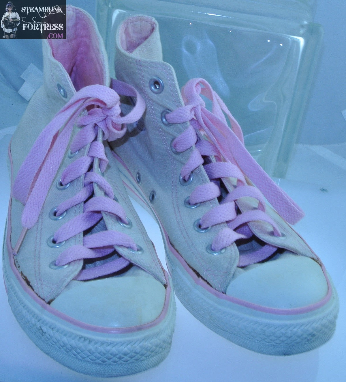 SHOES CONVERSE HIGH TOP HI TOPS WHITE LIGHT PINK MENS 5 WOMENS SIZE 7 VINTAGE PRE-OWNED