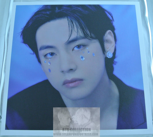 BTS V KIM TAEHYUNG TAE-HYUNG MAP OF THE SOUL ON:E ONE CONCEPT BOOK SQUARE POSTCARD PHOTOCARD PHOTO CARD EXCLUSIVE LIMITED EDITION WITH BOOK SET ONLY NEW OFFICIAL MERCHANDISE