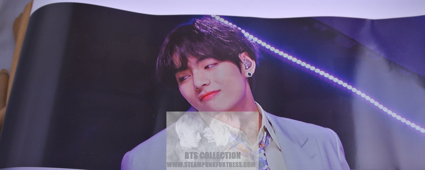 BTS V KIM TAEHYUNG TAE-HYUNG FANSITE SLOGAN BANNER SIGN GREY JACKET LIMITED EDITION