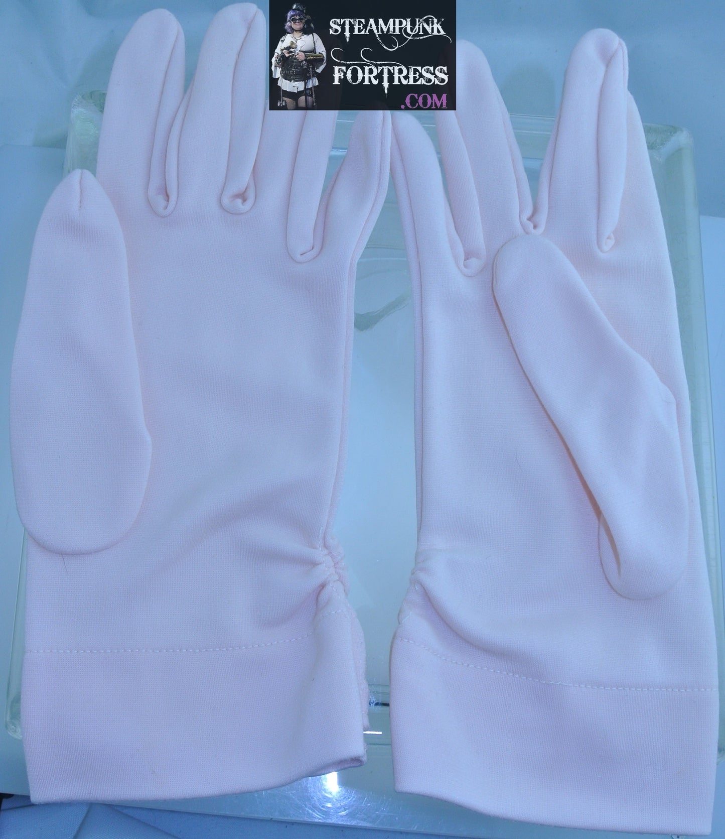 VINTAGE LIGHT PINK WRIST LENGTH FOWNES NYLON SIZE 7.5 SQUARE CUTOUTS AT WRIST GLOVES- MASS PRODUCED