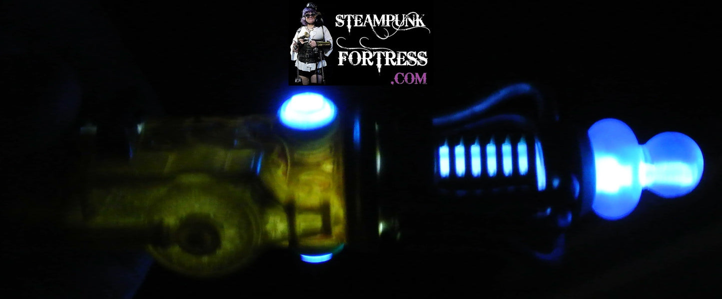 IRON DOCTOR WHO DR SONIC SCREWDRIVER LIGHTS UP 8 SOUNDS STARR WILDE STEAMPUNK FORTRESS COSPLAY COSTUME