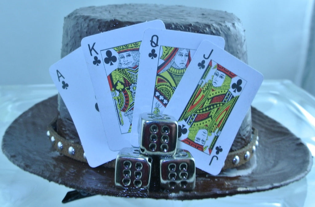BROWN PLAYING CARDS 4 ACE KING QUEEN JACK BLACK CLOVER CLUBS 3 SILVER DICE BROWN SUEDE SILVER STUDDED RIBBON BAND XS EXTRA SMALL MINI TOP HAT ALICE IN WONDERLAND COSPLAY COSTUME HALLOWEEN POKER STARR WILDE STEAMPUNK FORTRESS